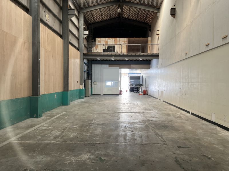 南崁工業區挑高8.5米乙工廠房~可廠登